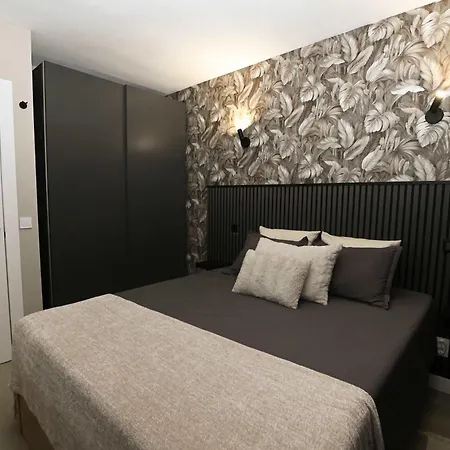Apartment Stylish 3br In