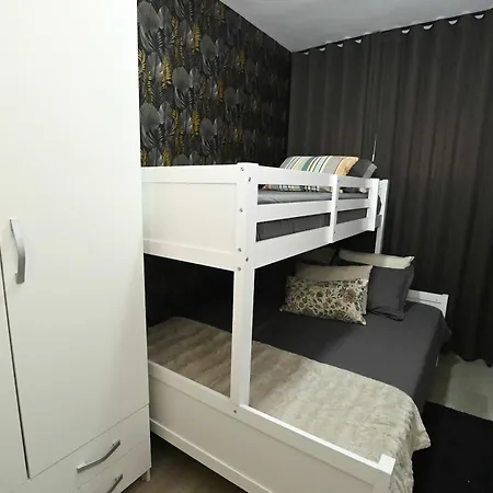 Stylish 3br In