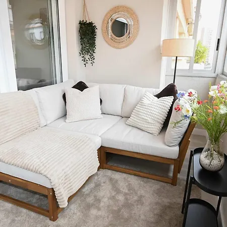 דירה Stylish 3br In