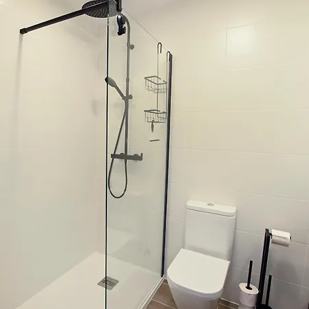 Stylish 3br In Apartment