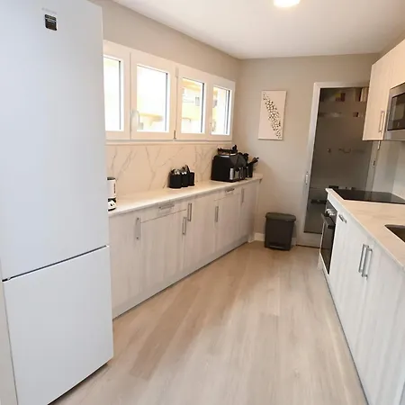Stylish 3br In *